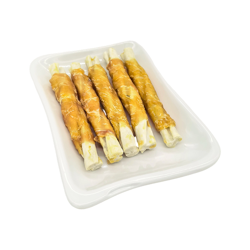 Bâtonnets torsadés au collagène enveloppés de poulet